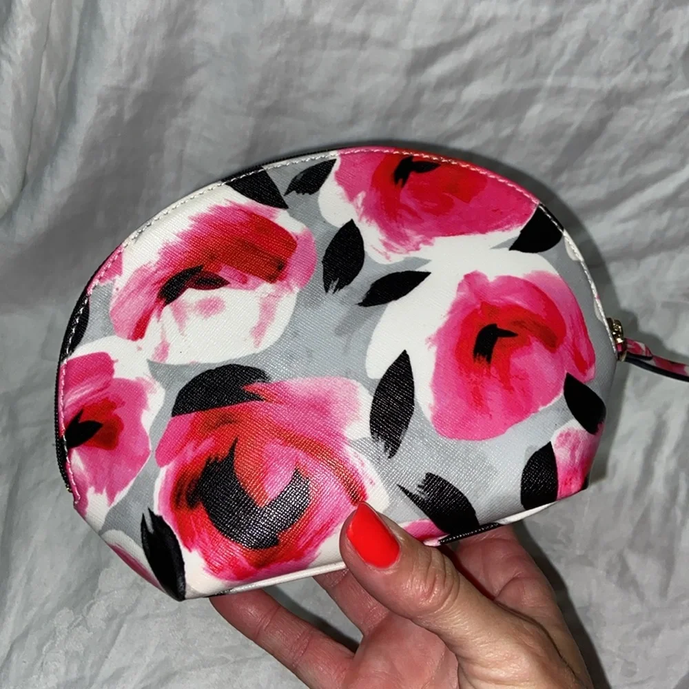 Like new kate spade rose bed shore street cosmetic bag